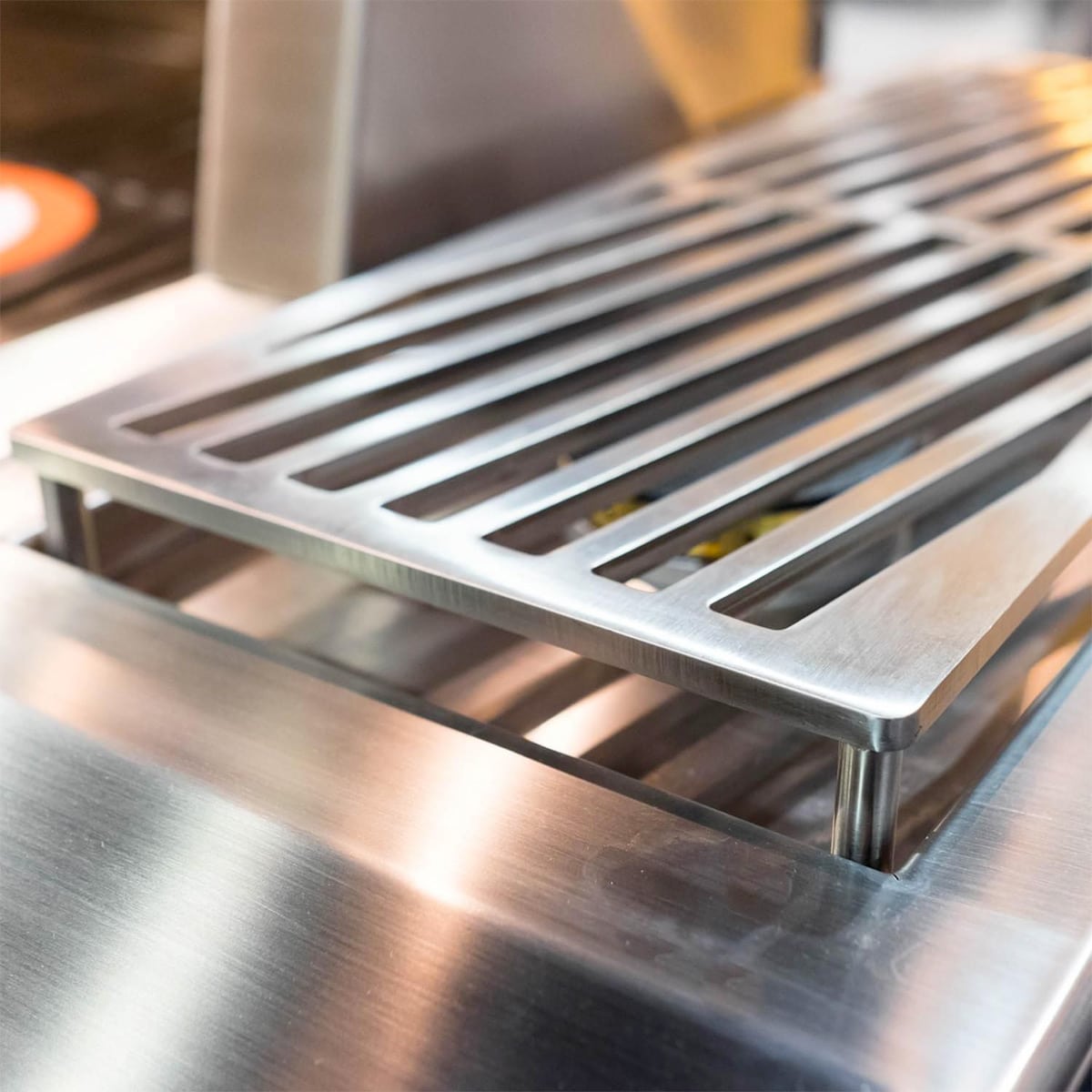 Hestan Built-In Double Side Burner